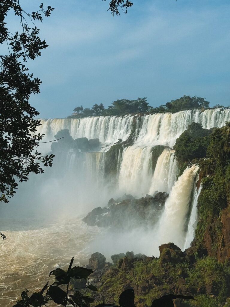 De Iguazu-watervallen gezien vanaf de Argentijnse kant