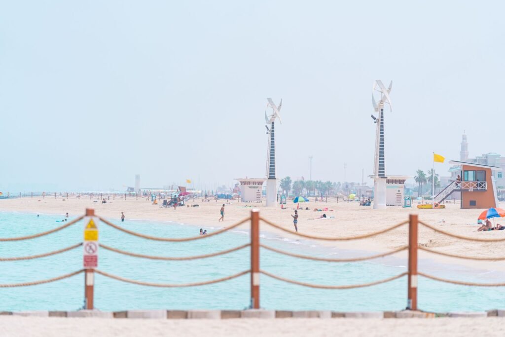 Strandpaviljoen aan de kust van Dubai