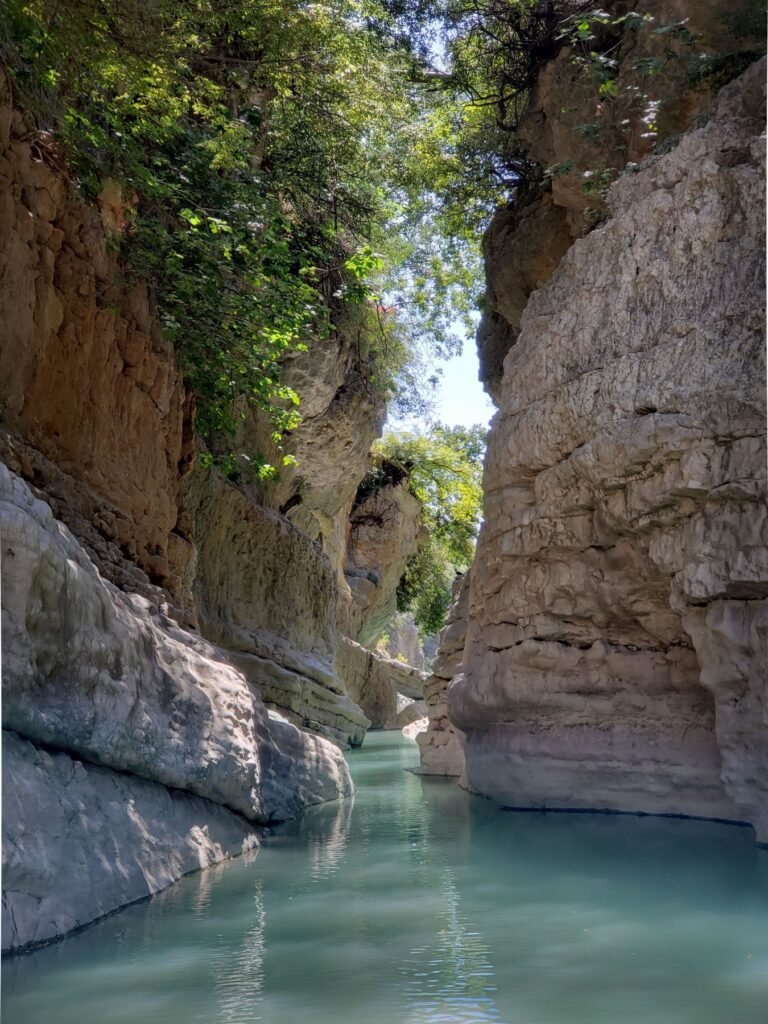 Kloof van de rivier de Osum