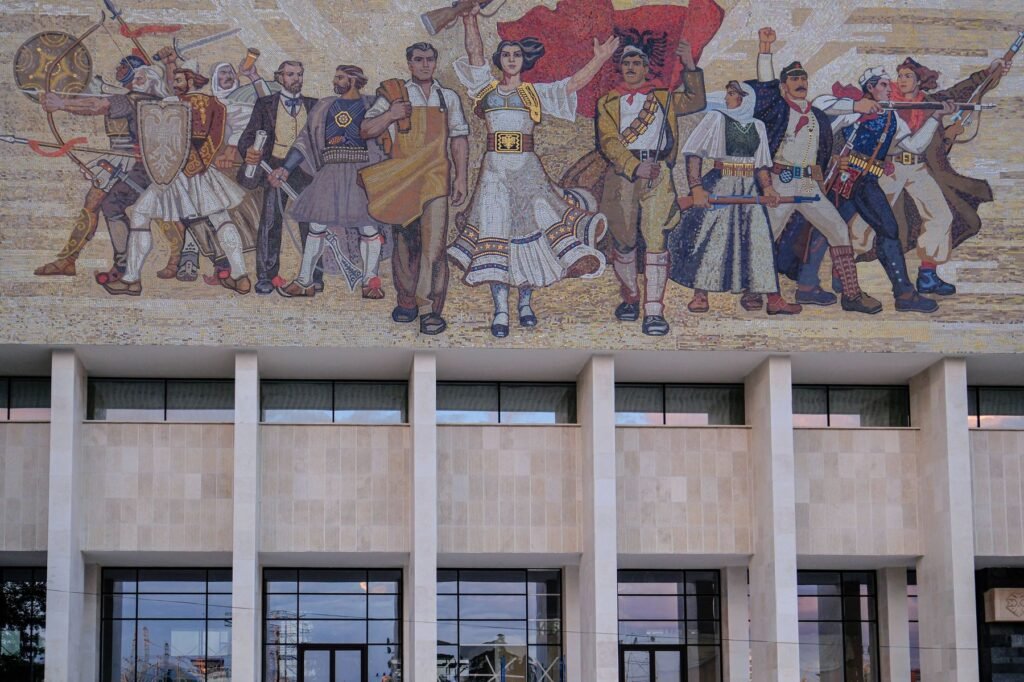 Mozaïek op de gevel van het Nationaal Historisch Museum