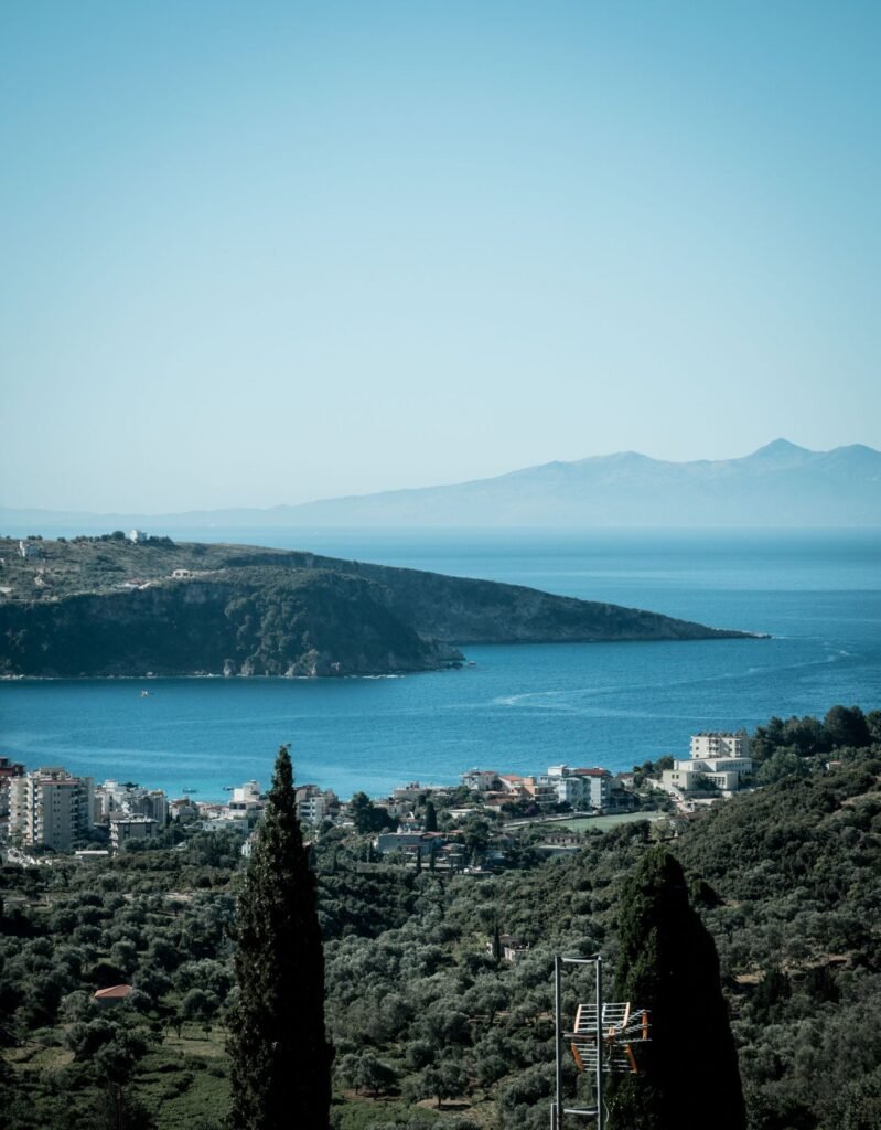 Eiland in de baai van Vlorë