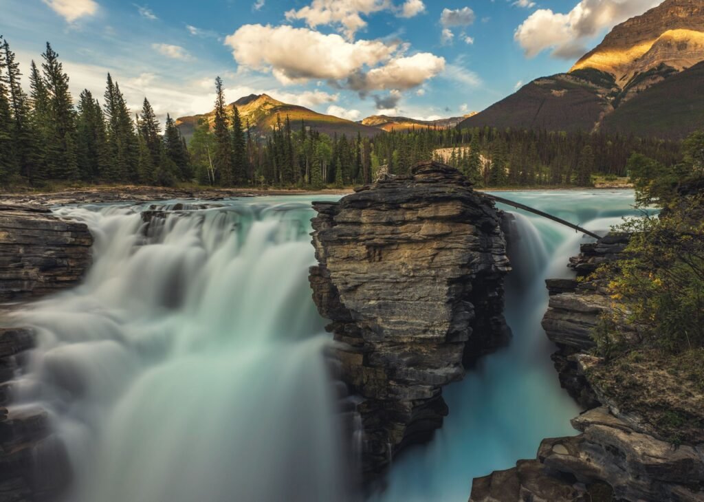 De Athabasca Falls