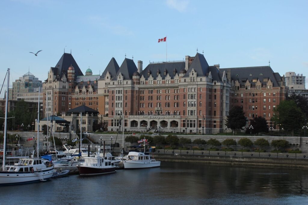 De haven van Victoria met het Empress Hotel