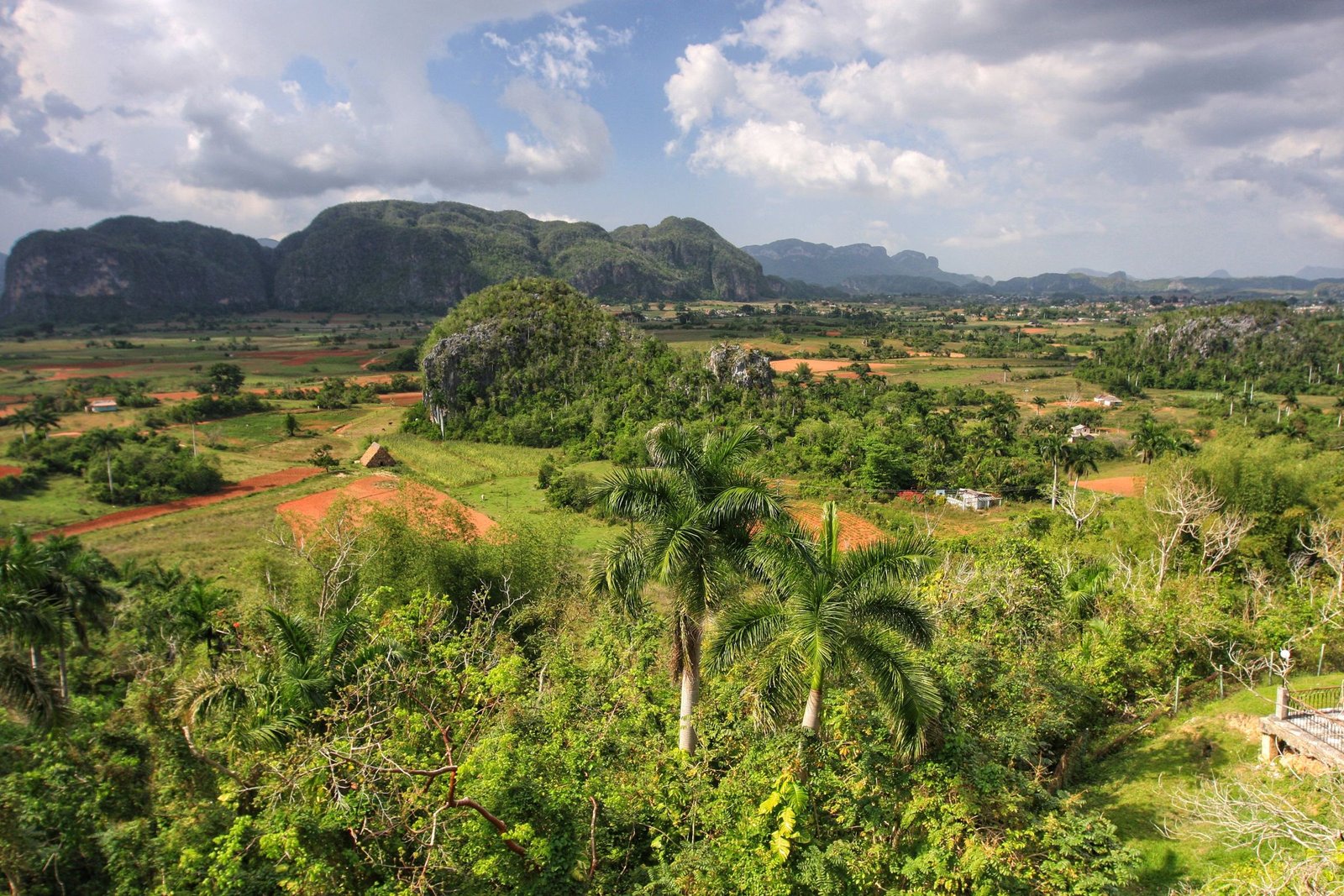 Vallei van Viñales met de mogotes