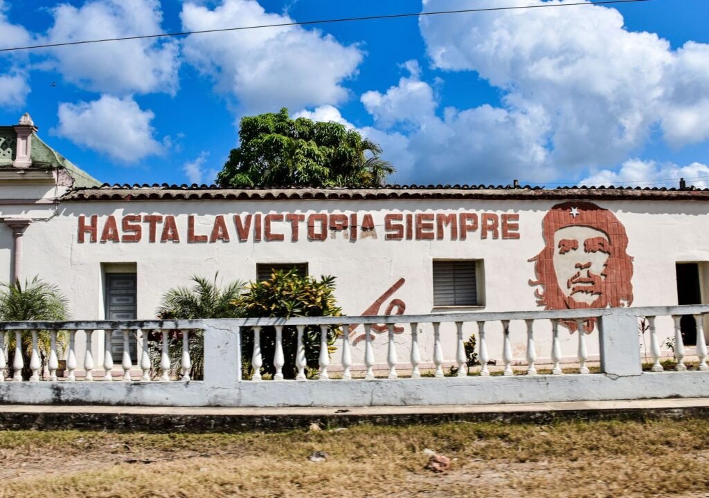 Muurschildering met Che Guevara in Santa Clara