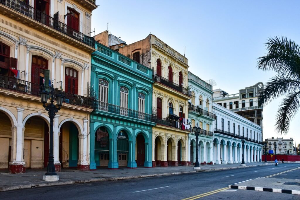 Arcaden langs een straat in Havana