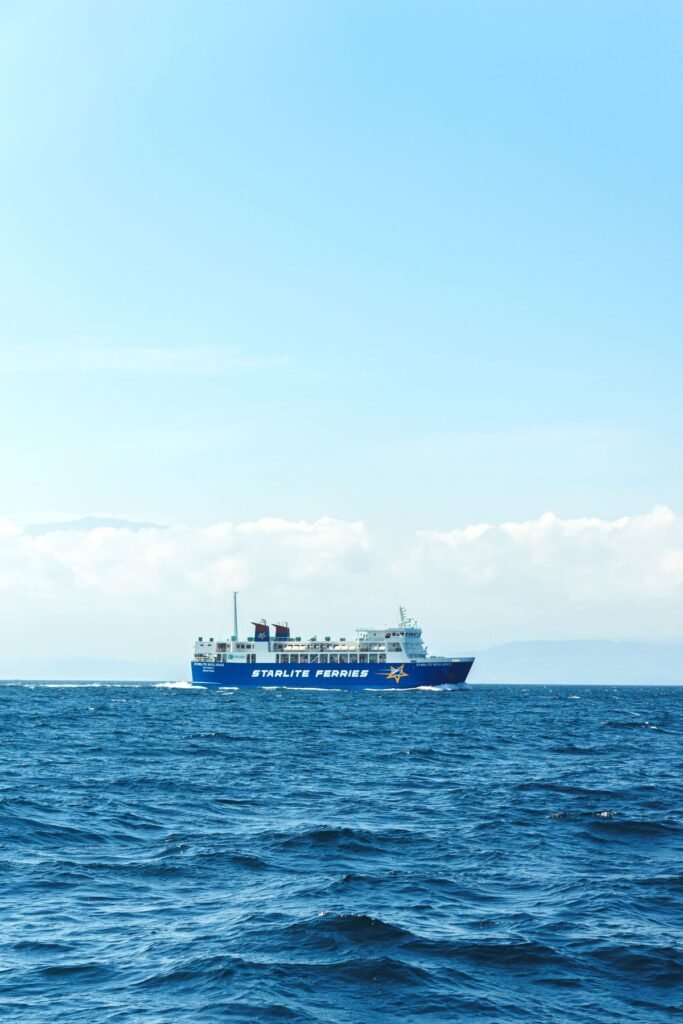 Veerboot op open zee