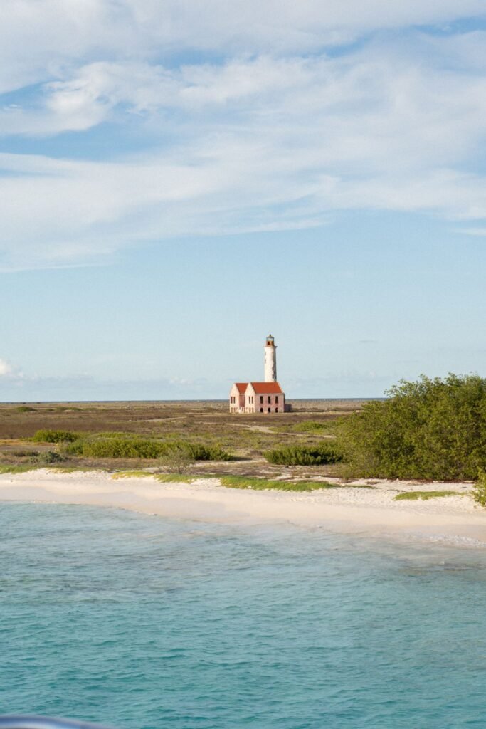 Vuurtoren en strand van Klein Curaçao