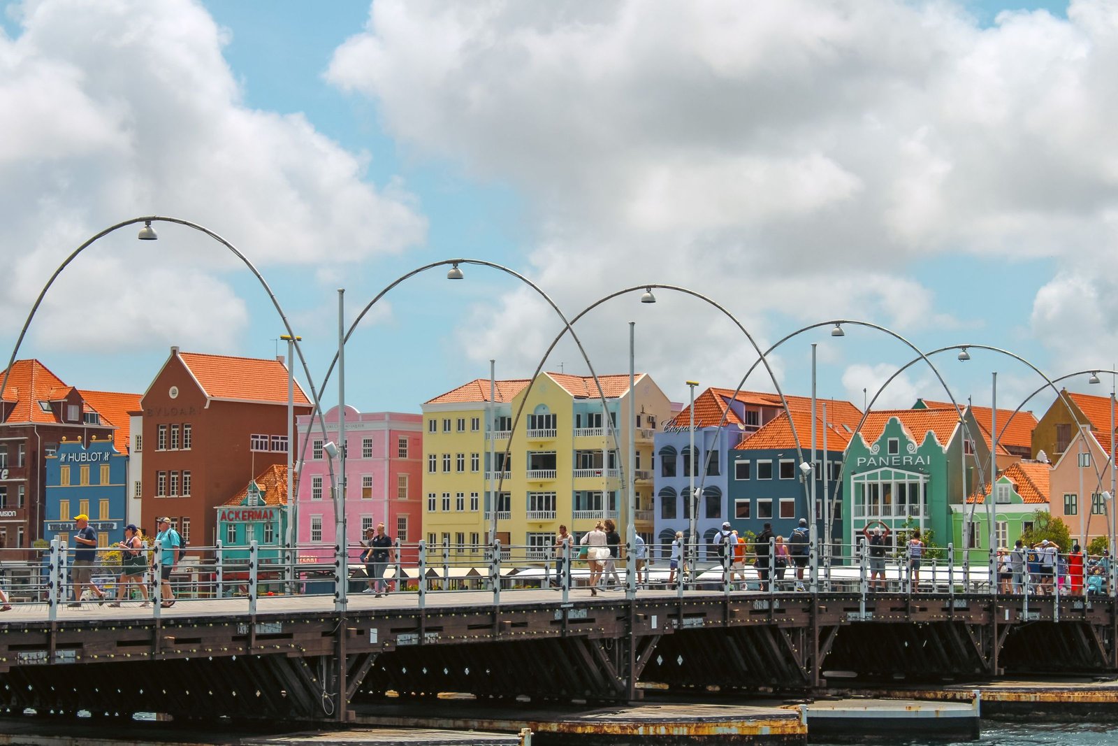 De Koningin Emmabrug voor de Handelskade