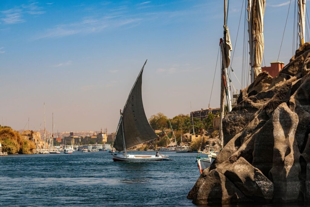 Feloeka op de Nijl bij Aswan