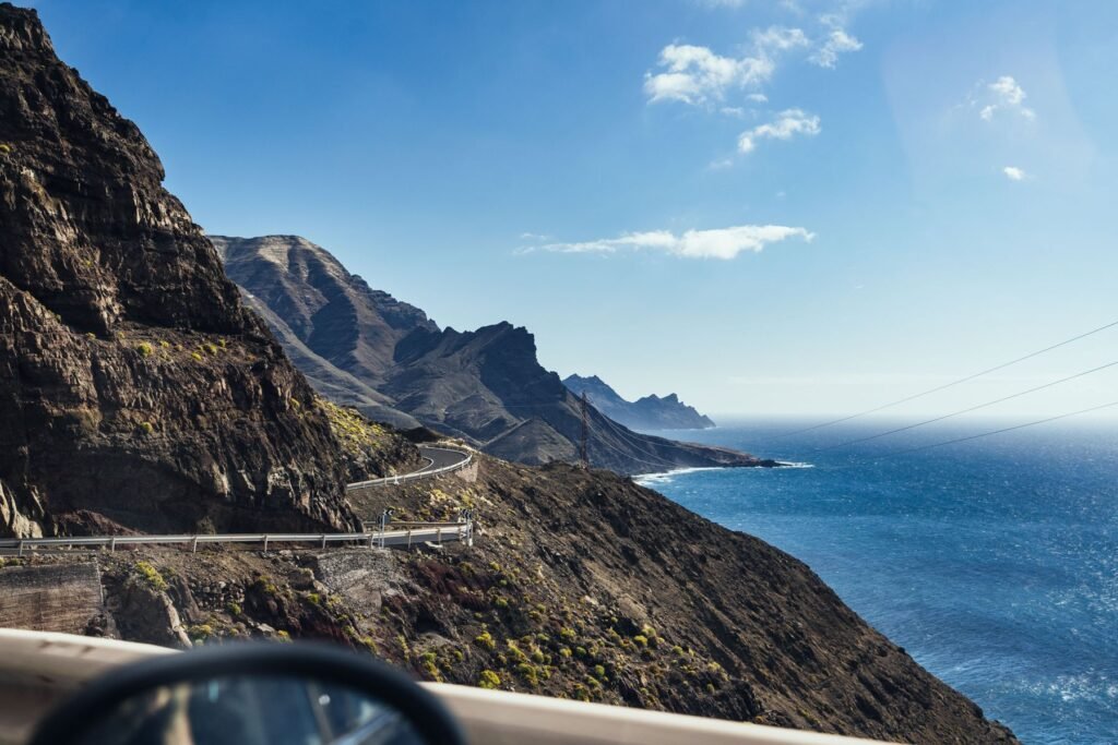 Kustweg langs de kliffen van Gran Canaria