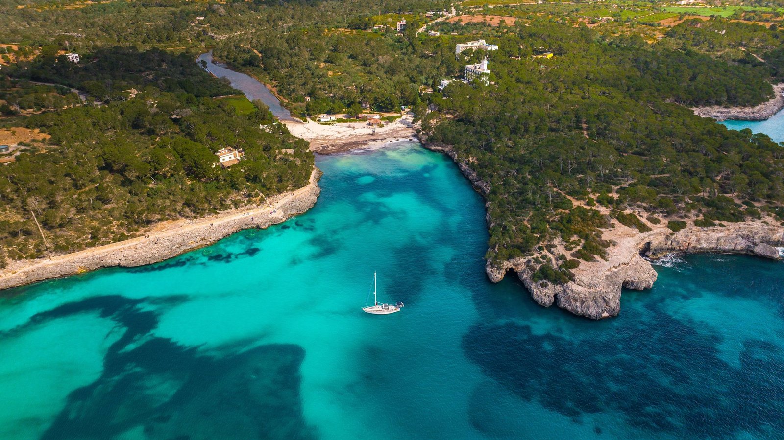 Turquoise baai op Mallorca