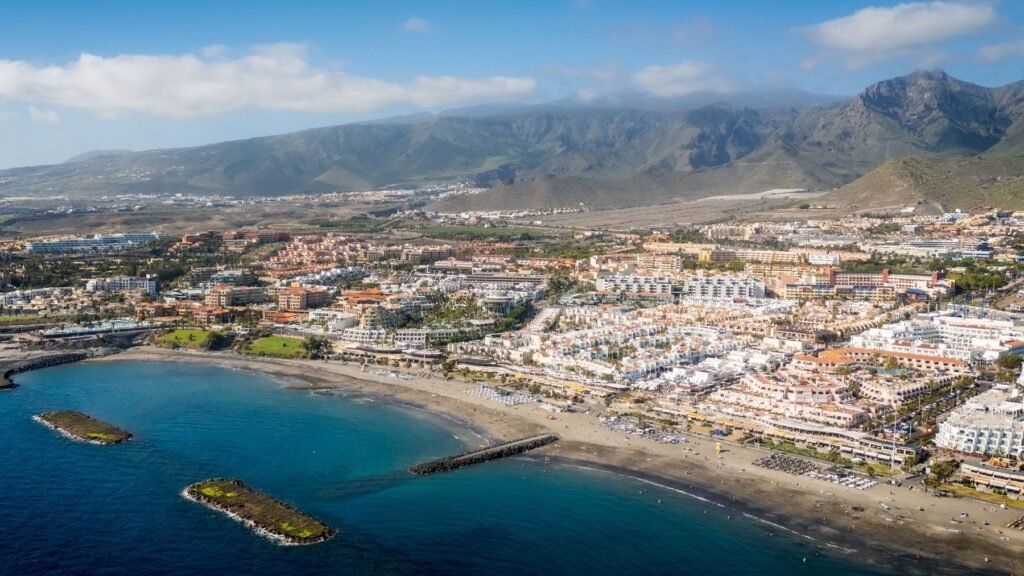 Kustplaats op Tenerife van bovenaf