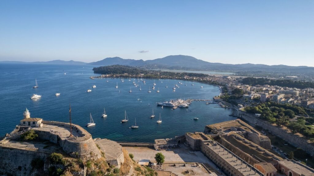 Baai bij Corfu-stad