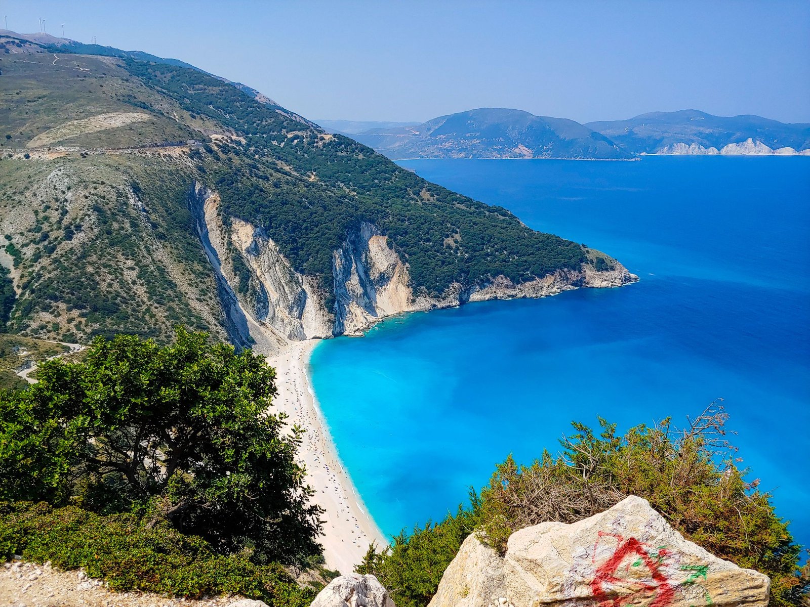 Het strand van Myrtos op Kefalonia