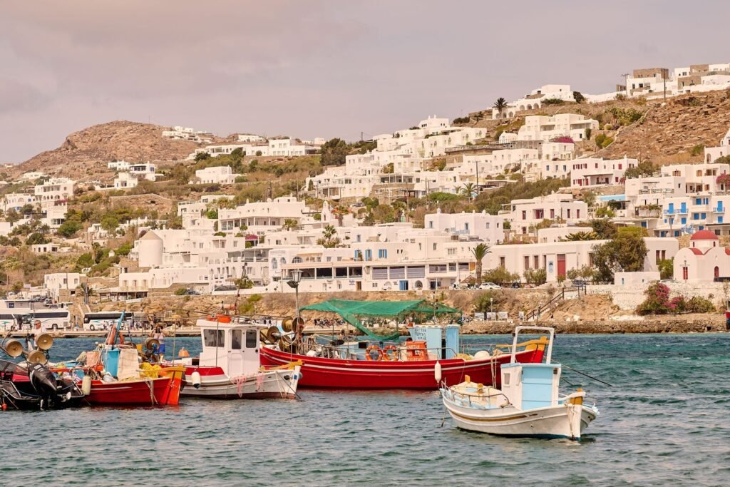 Vissersboten in de haven van Mykonos