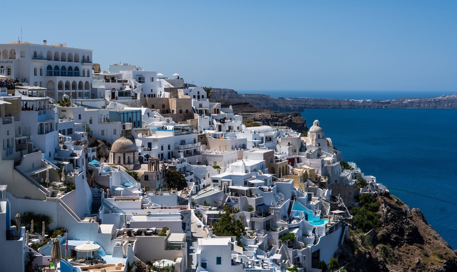 Dorp op de caldera van Santorini
