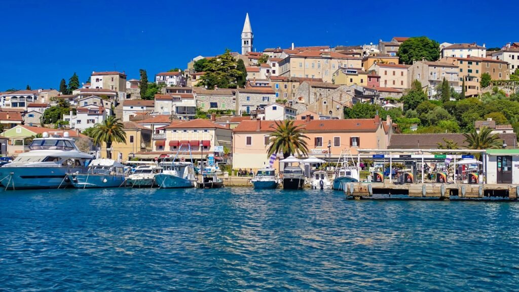 Haven van een kuststadje in Istrië