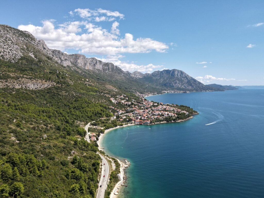 Kustweg langs de Dalmatische kust