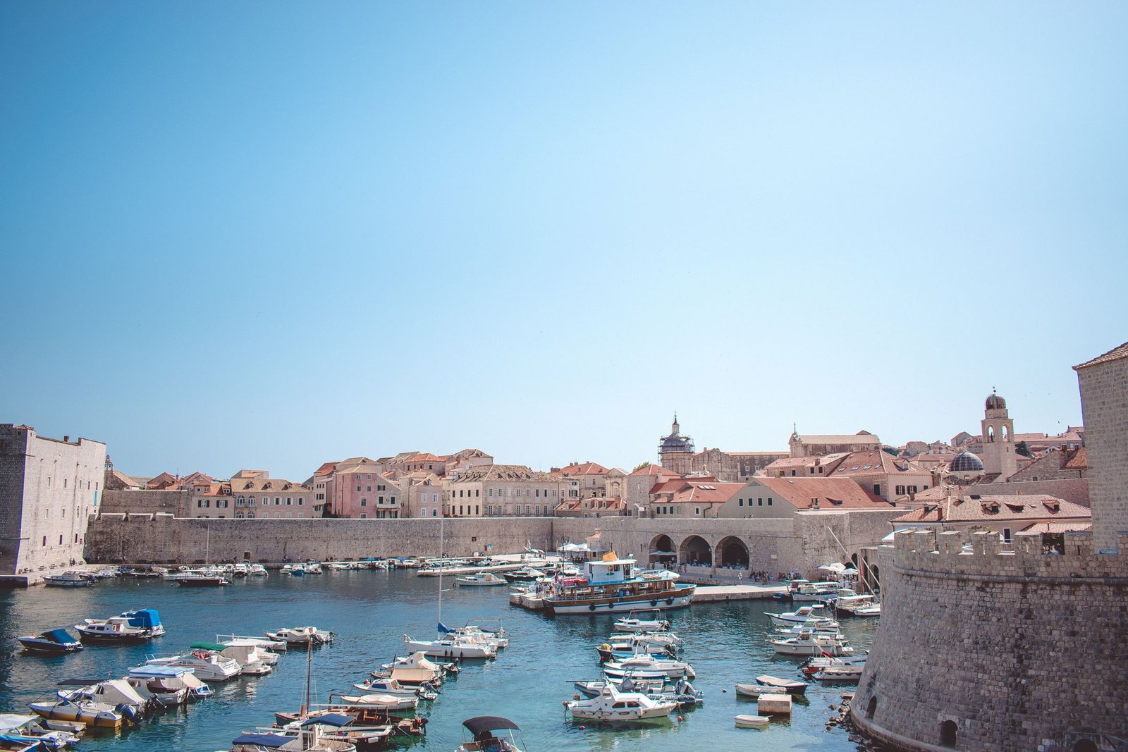 De oude haven van Dubrovnik