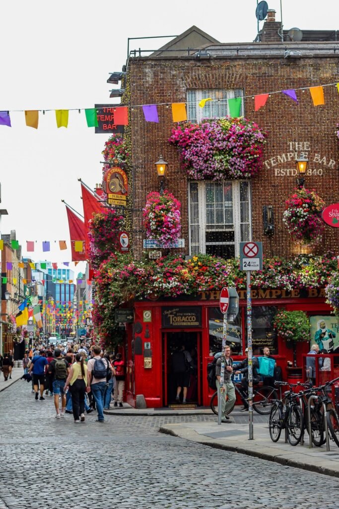 De Temple Bar-pub met bloemen