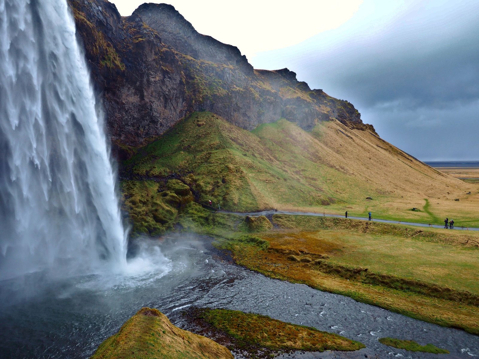 Seljalandsfoss aan de zuidkust van IJsland