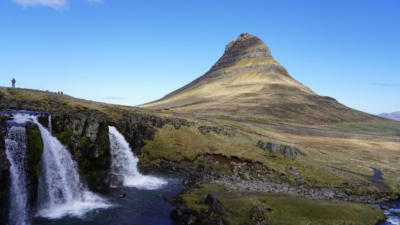 Kirkjufell met de waterval
