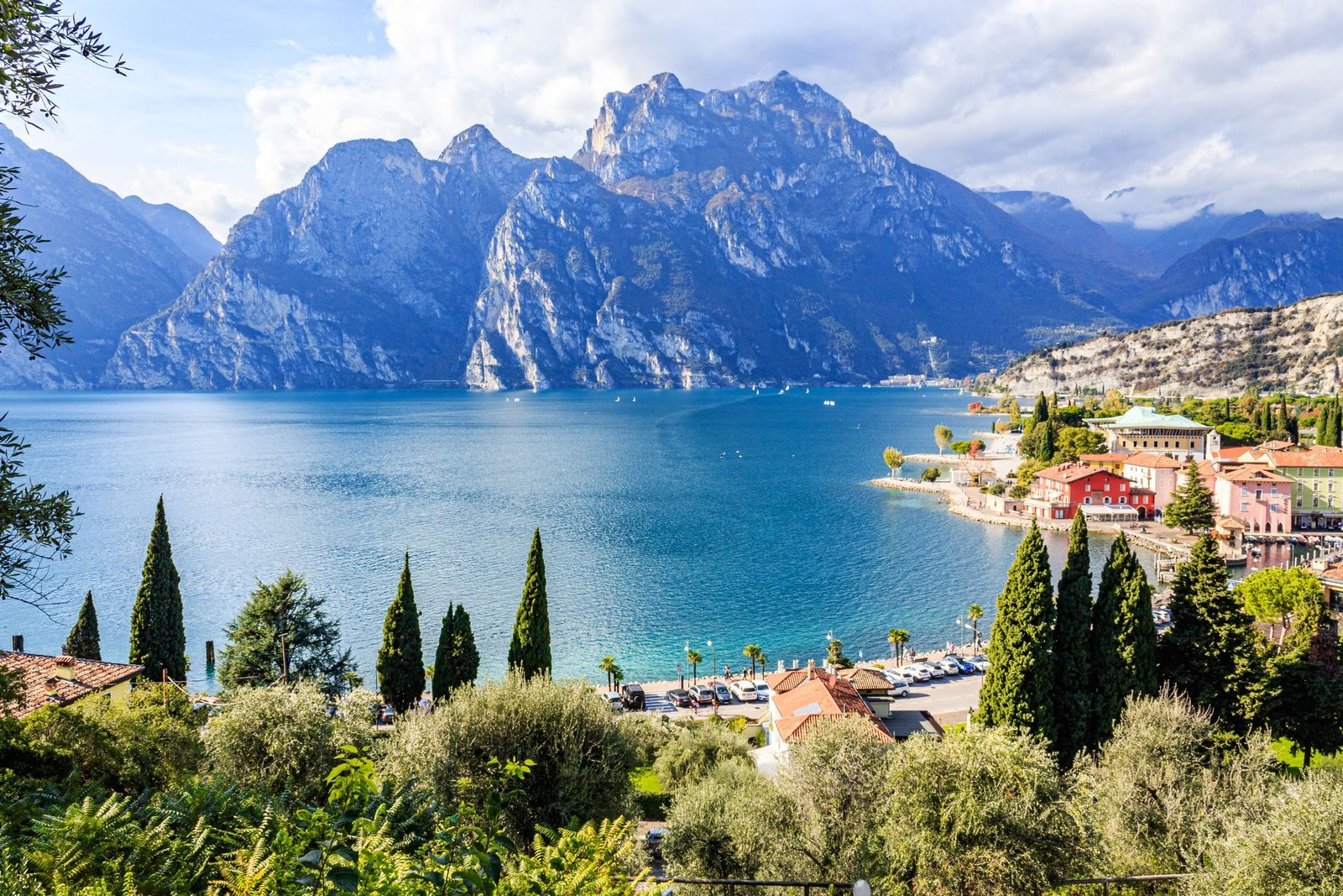 Riva del Garda tussen de bergen
