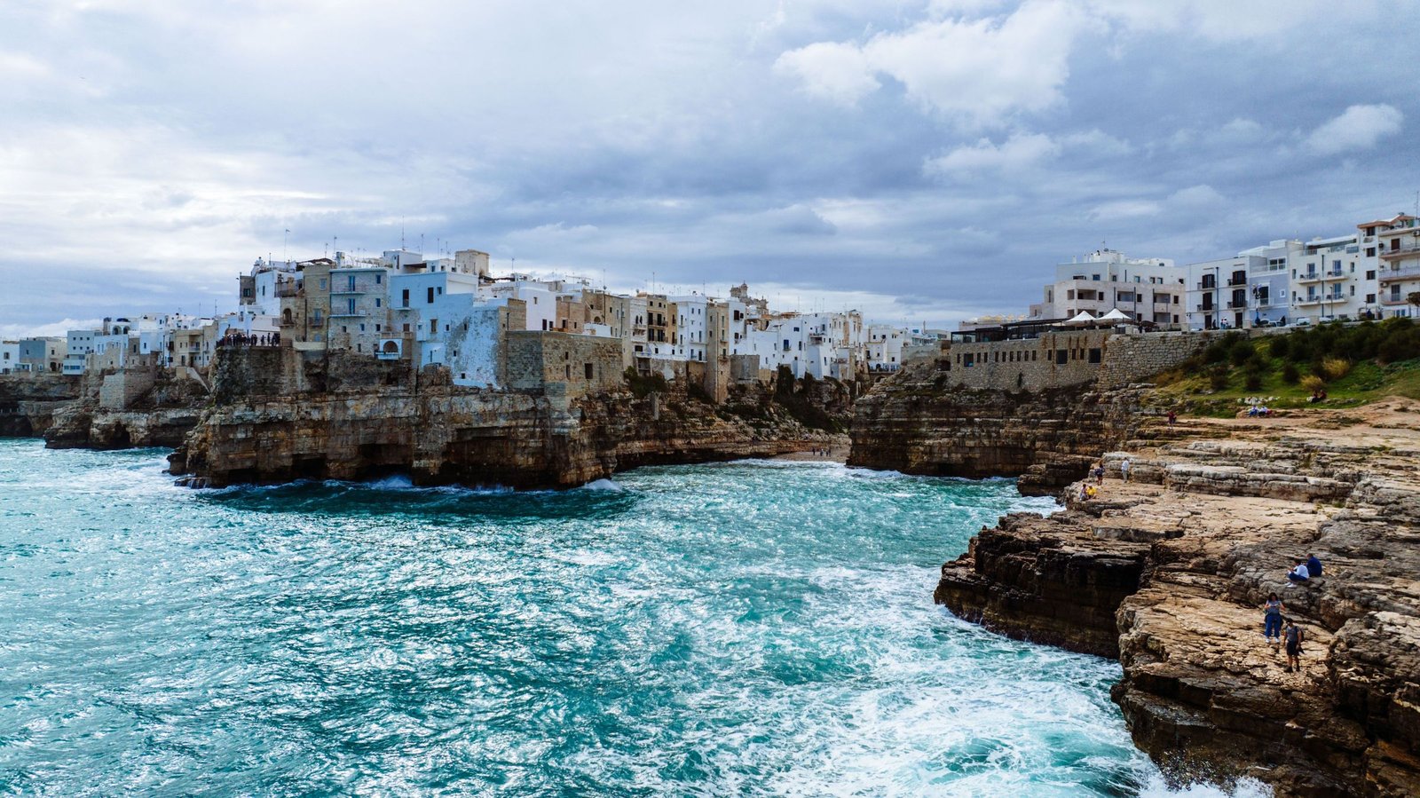 Polignano a Mare op de kliffen
