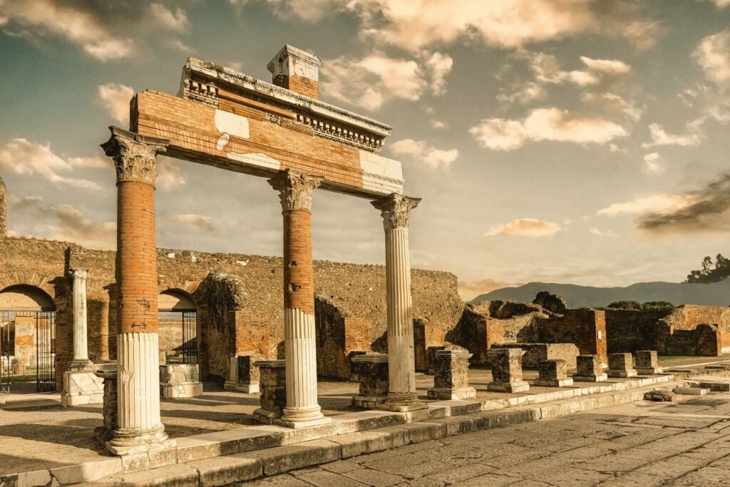 Zuilen in de ruïnes van Pompeii