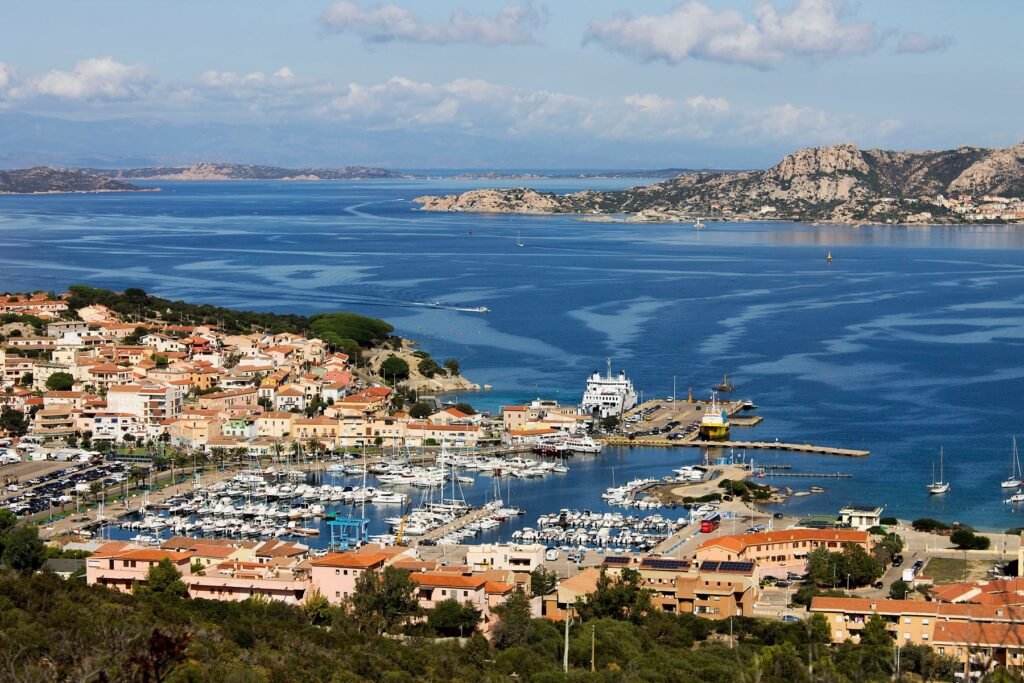 De haven van Palau, vertrekpunt naar La Maddalena