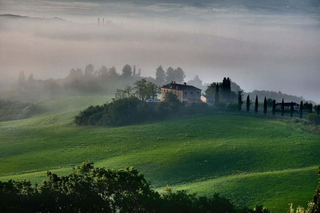 Boerderij op een heuvel in Toscane