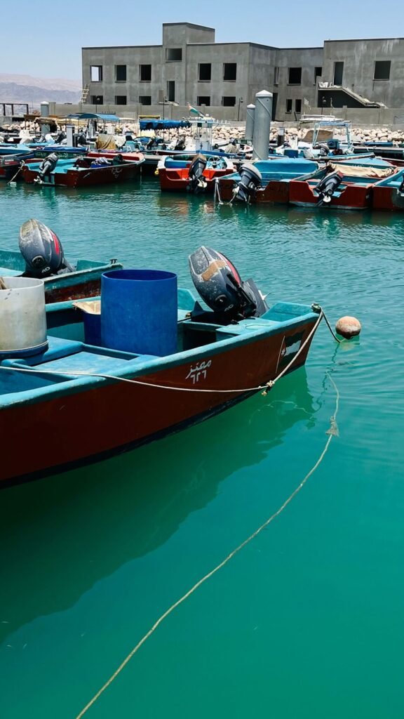 Boten in de haven van Aqaba