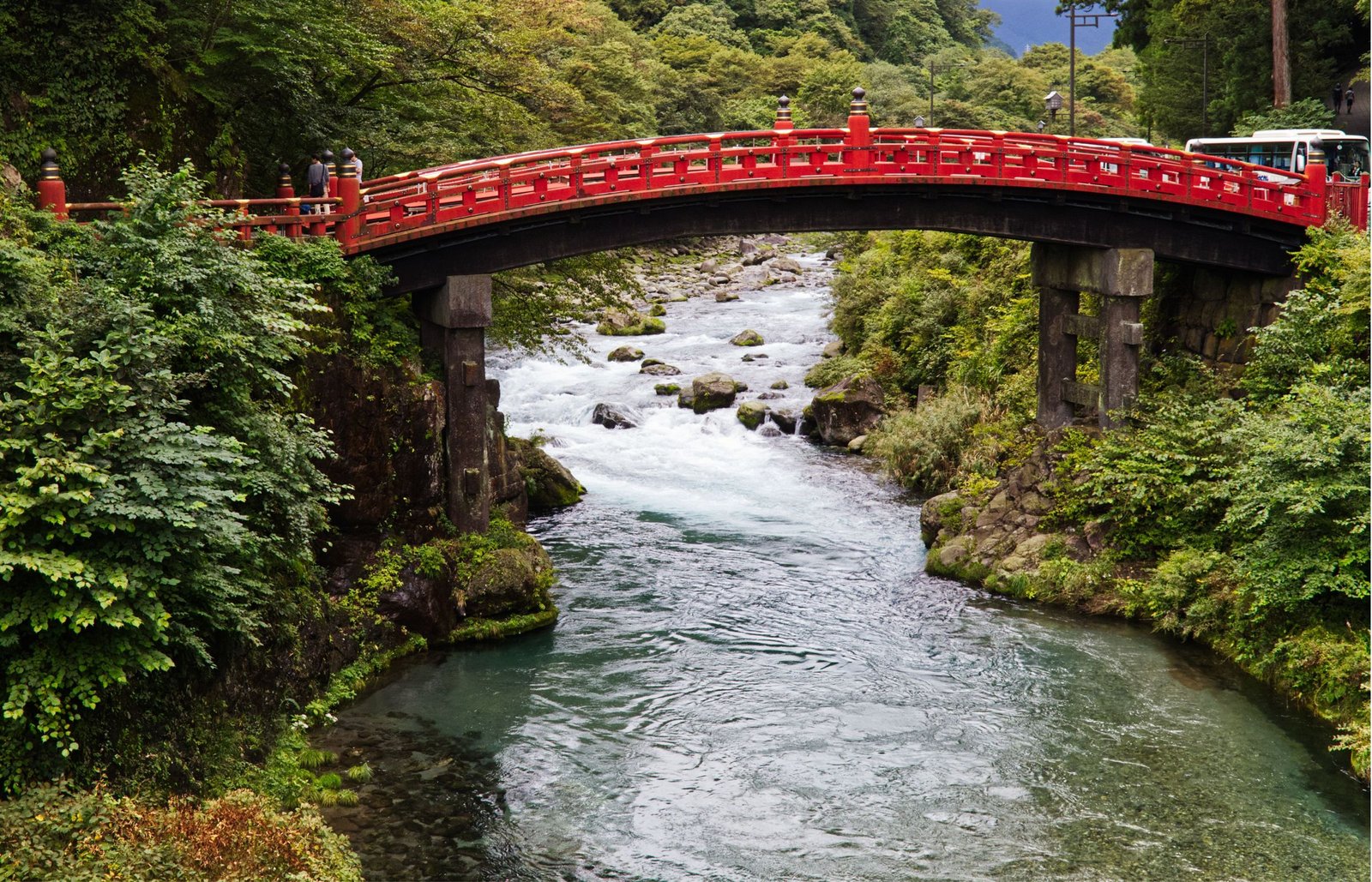 De Shinkyo-brug over de Daiya-rivier