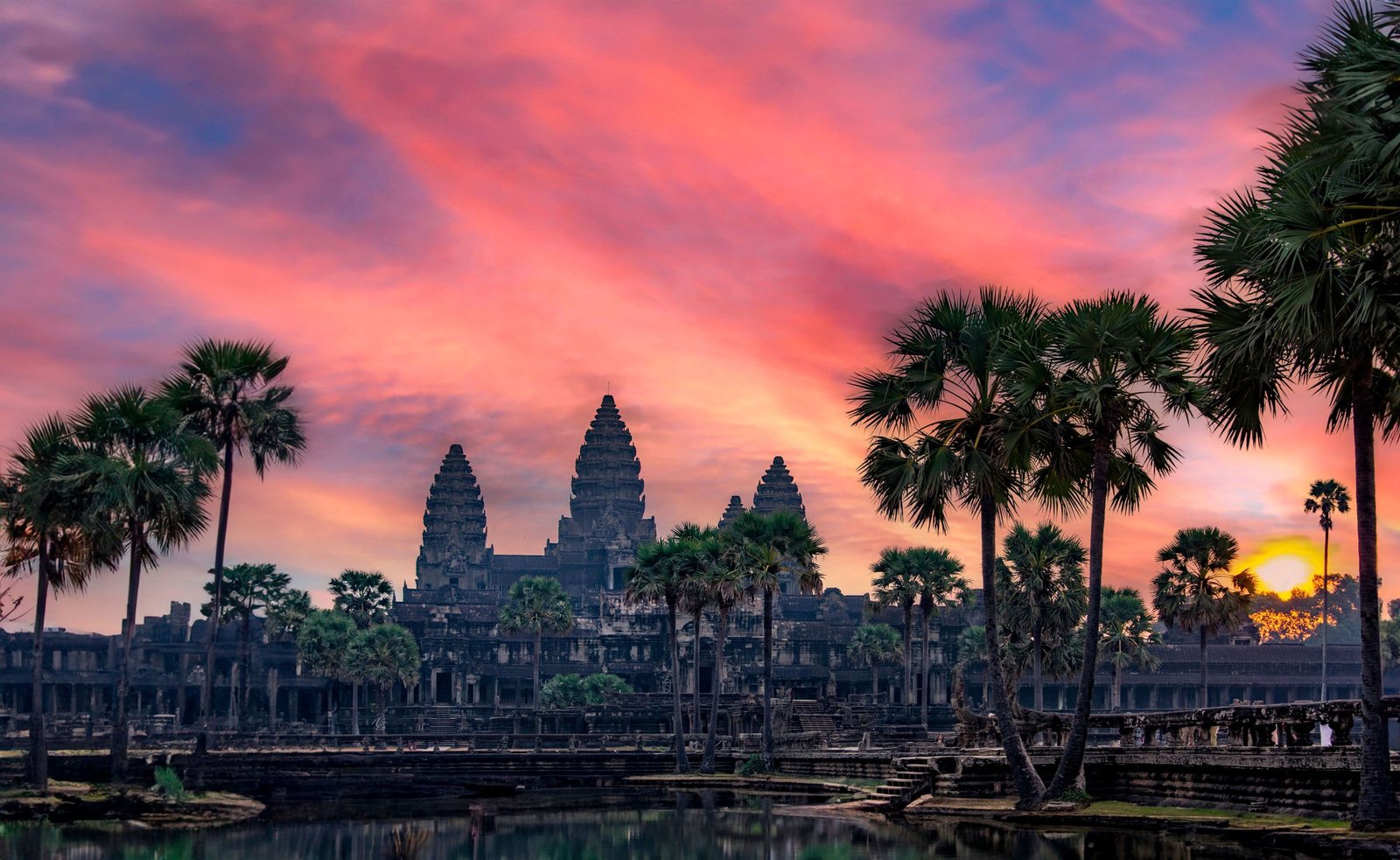 Angkor Wat bij zonsondergang