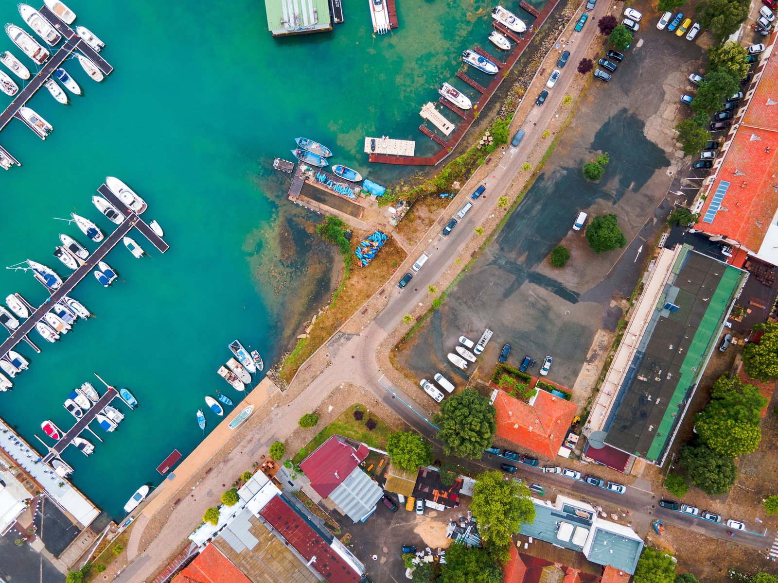 Luchtfoto van de jachthaven van Grand Baie