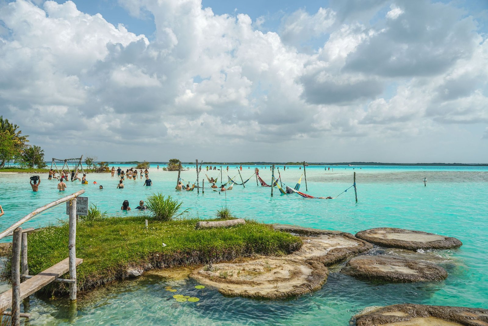 Stromatolieten in de lagune van Bacalar