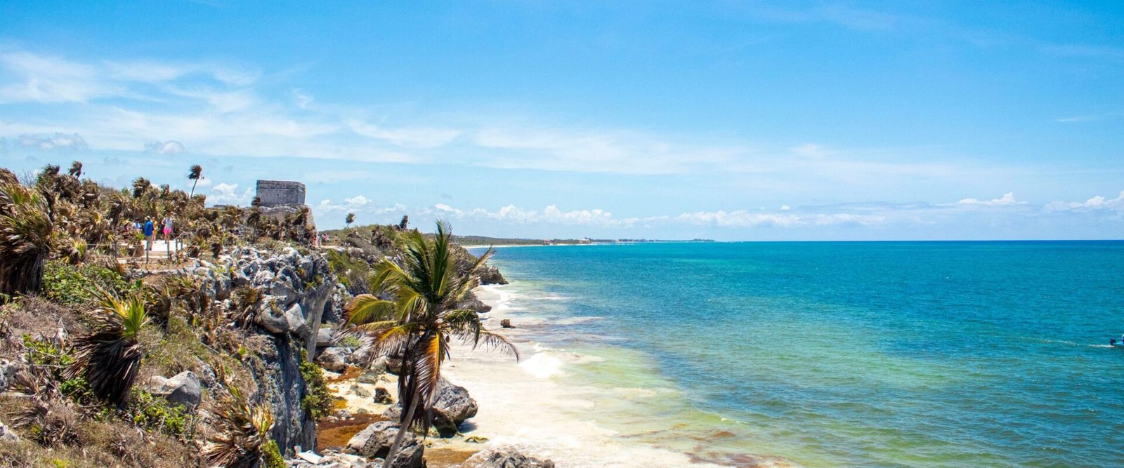 Strand bij Tulum met turquoise water