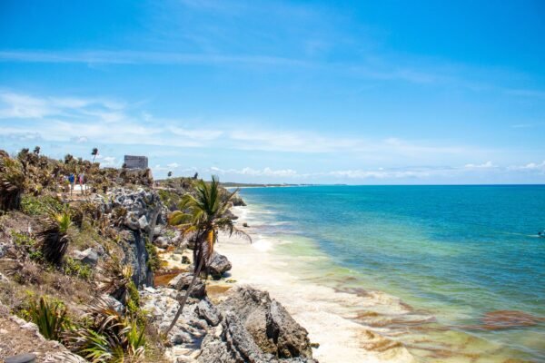 Strand bij Tulum met turquoise water