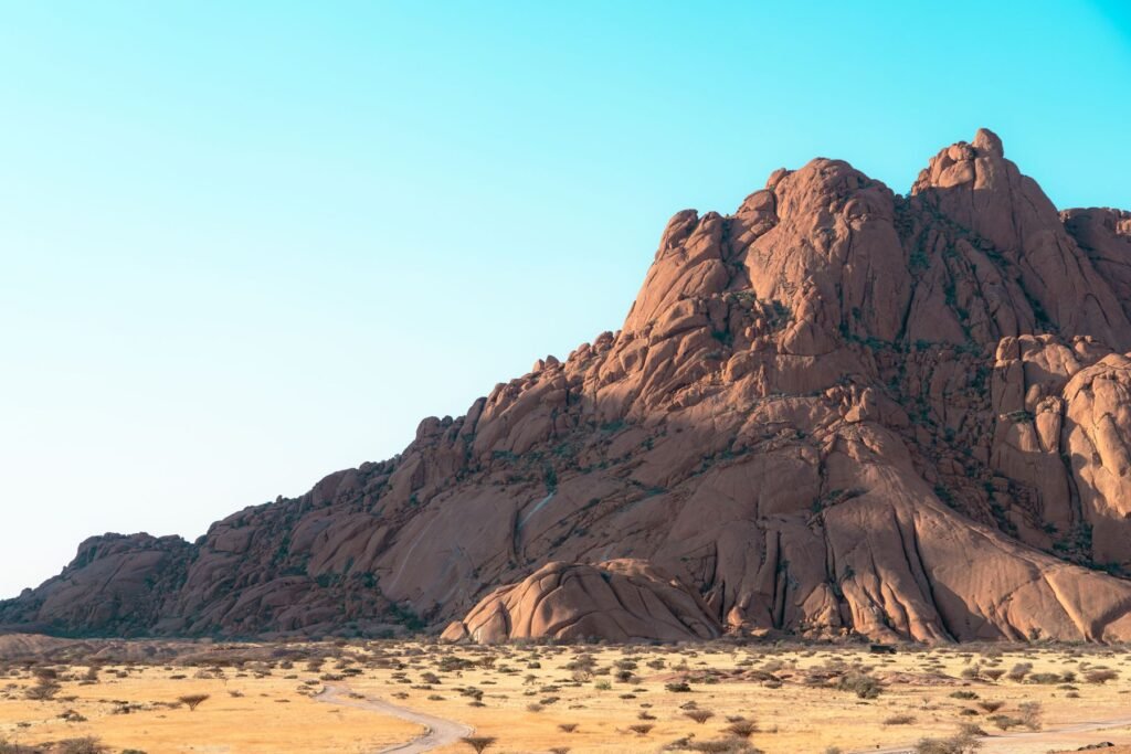 De granieten toppen van de Spitzkoppe in Damaraland