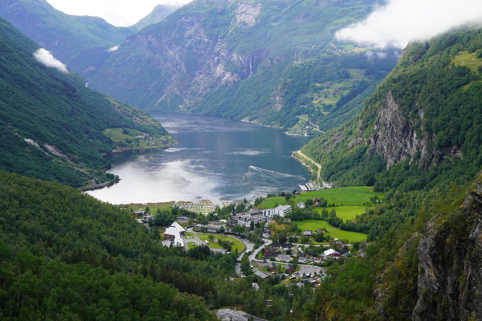 Geiranger aan het eind van de fjord