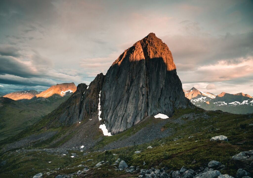 Bergtoppen op Senja