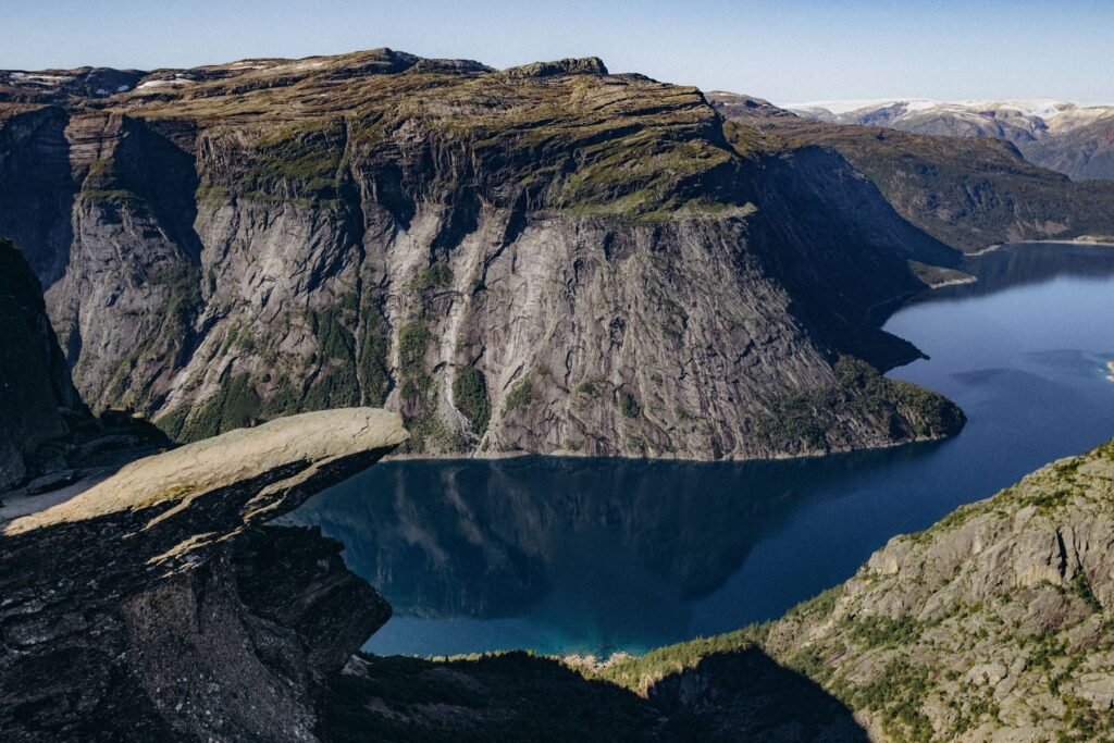 Trolltunga en de bergen