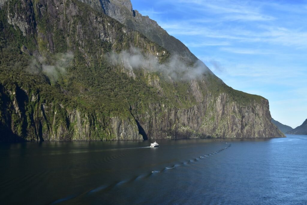 Steile wanden van Milford Sound
