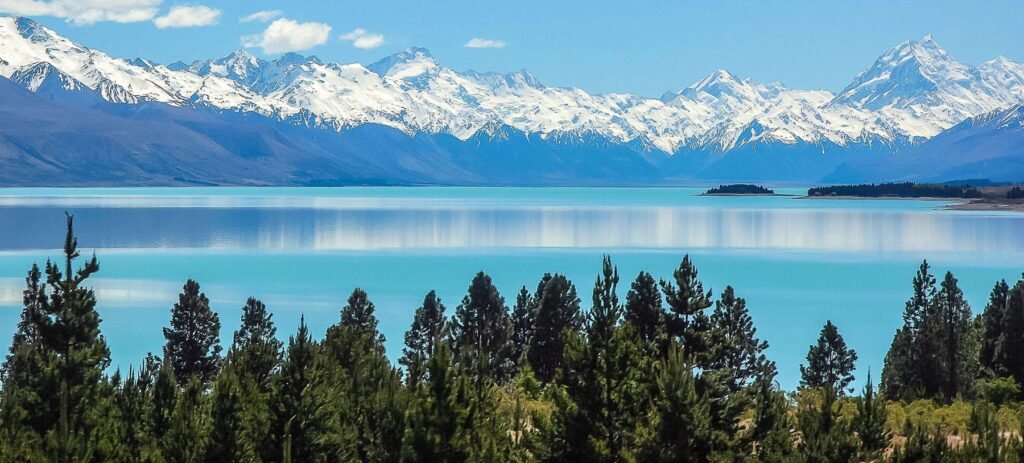Lake Pukaki met de Zuidelijke Alpen