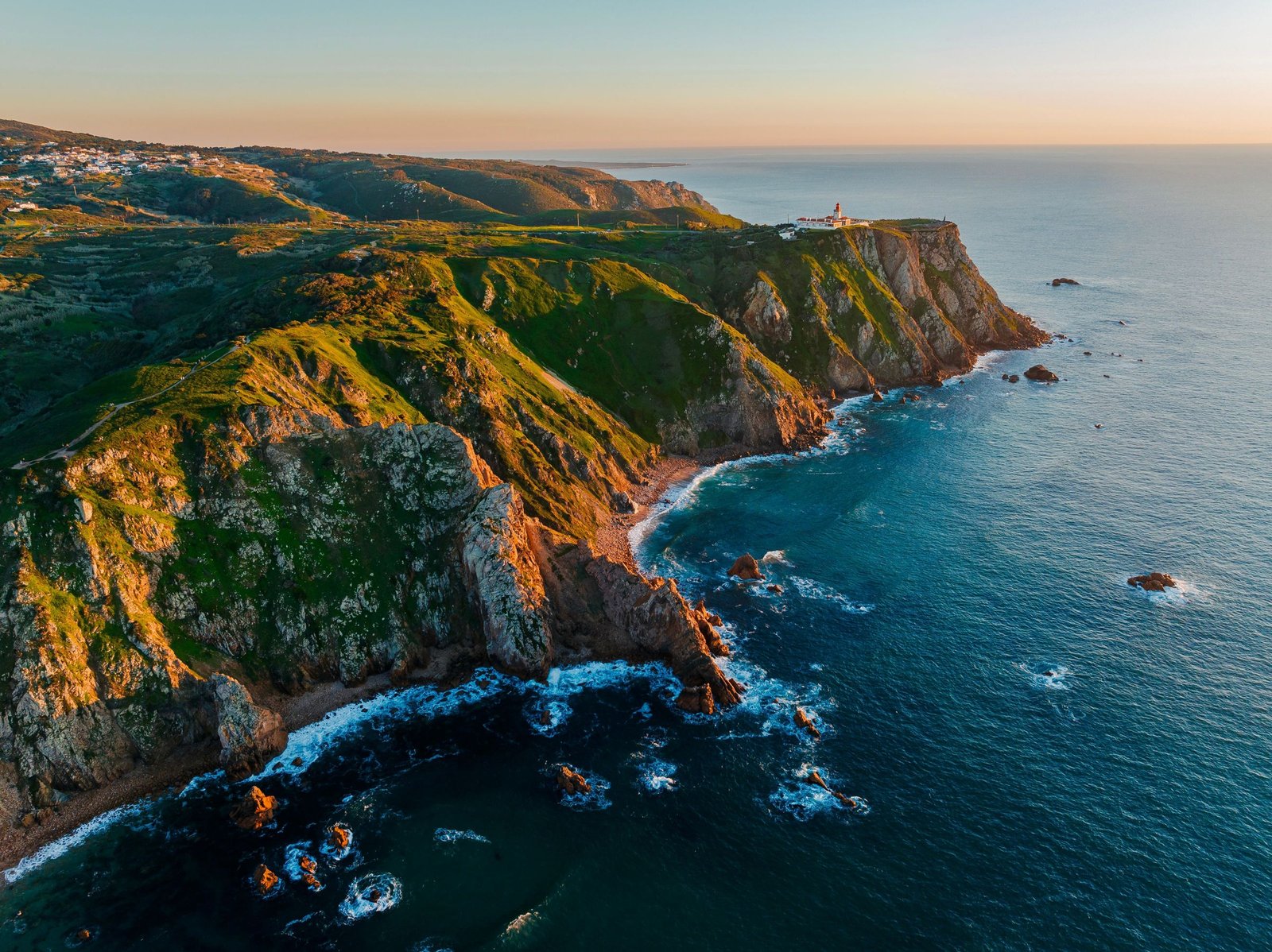 Kaap en kliffen aan de Portugese westkust