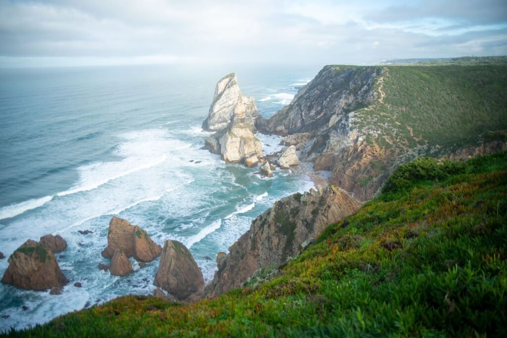 Kliffen en zee aan de Portugese westkust