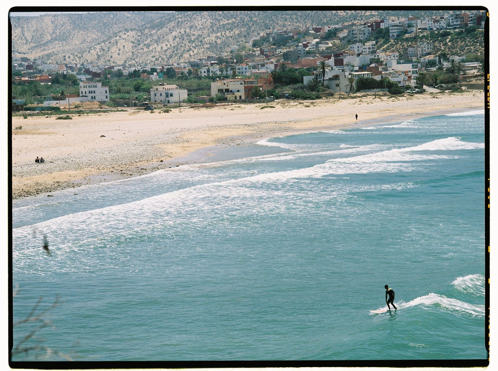 De baai van Taghazout aan de Atlantische kust