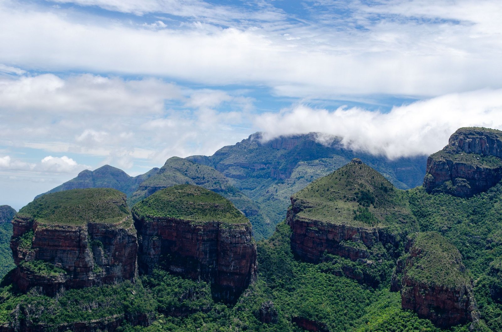 De Three Rondavels boven de Blyde River Canyon