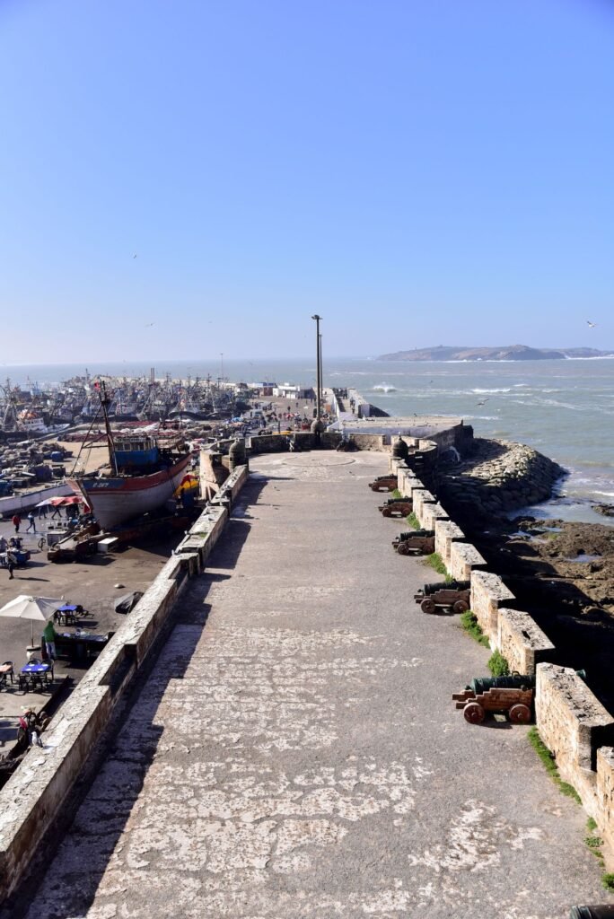 Pier in zee bij Essaouira